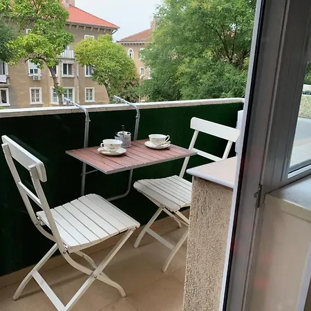 Cozy 1bd With Free Parking In The Area By Flat Mаnager Apartment